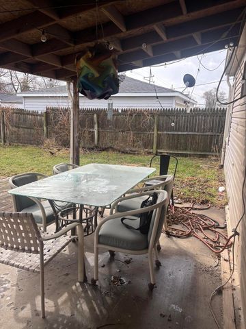 7717 Beech Avenue, Hammond, IN 46324