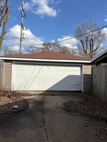 7717 Beech Avenue, Hammond, IN 46324