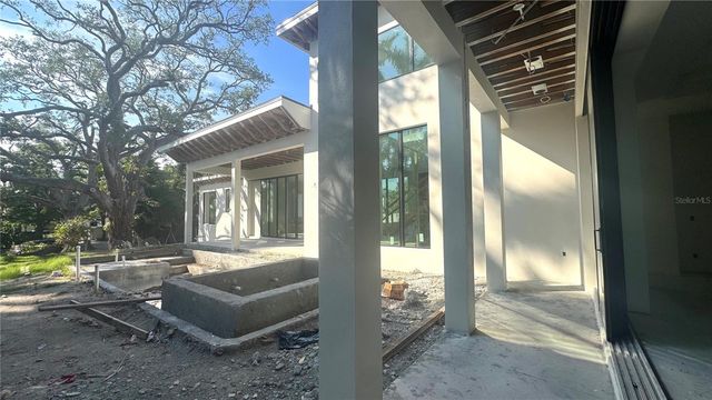 2100 MCCLELLAN PARKWAY, Sarasota, FL 34239