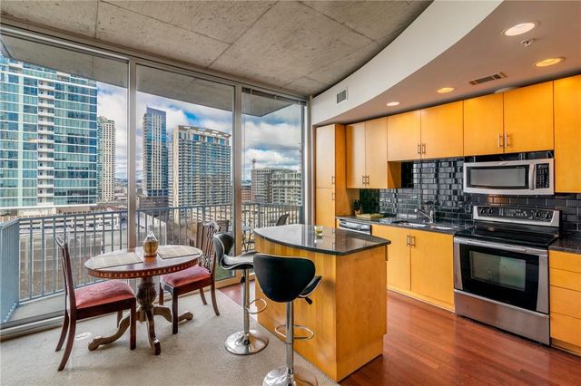 360 Nueces ST 1210, Austin, TX 78701