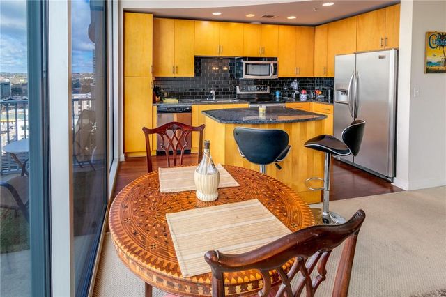 360 Nueces ST 1210, Austin, TX 78701