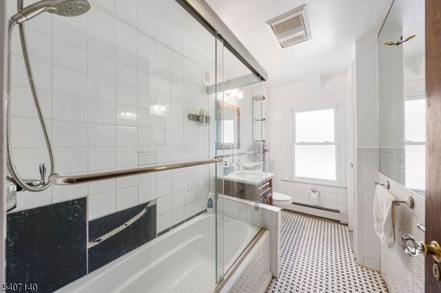 631 Union Ave, Elizabeth City, NJ 07208