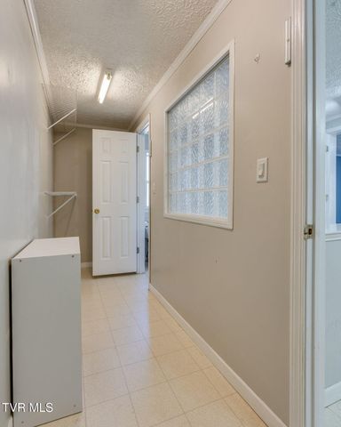 1872 South Hwy 81, Jonesborough, TN 37659