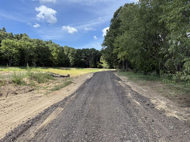 5555 128th Avenue, Fennville, MI 49408