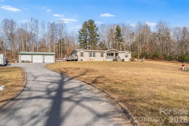 719 Smyre Road, Zirconia, NC 28790