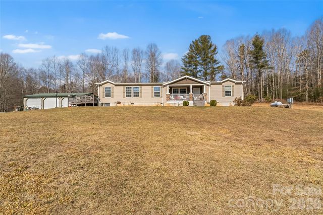719 Smyre Road, Zirconia, NC 28790
