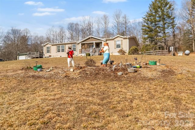 719 Smyre Road, Zirconia, NC 28790