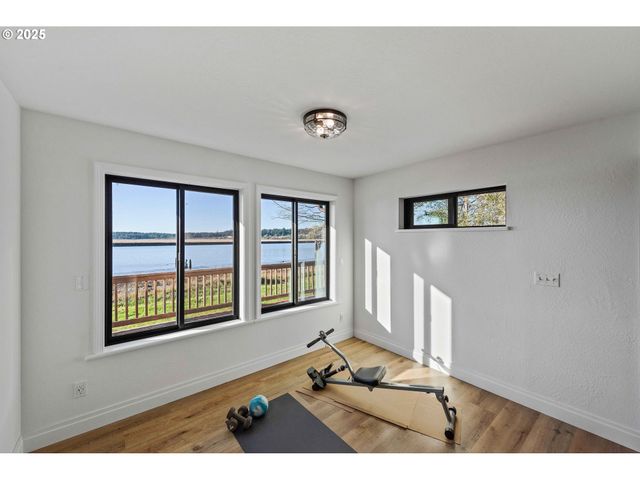 57555 PARKERSBURG Rd, Bandon, OR 97411