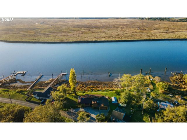 57555 PARKERSBURG Rd, Bandon, OR 97411