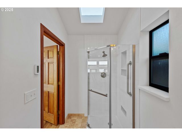 57555 PARKERSBURG Rd, Bandon, OR 97411