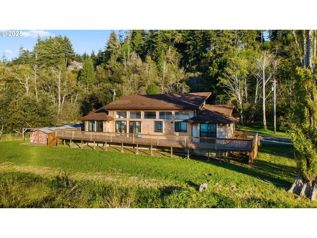 57555 PARKERSBURG Rd, Bandon, OR 97411