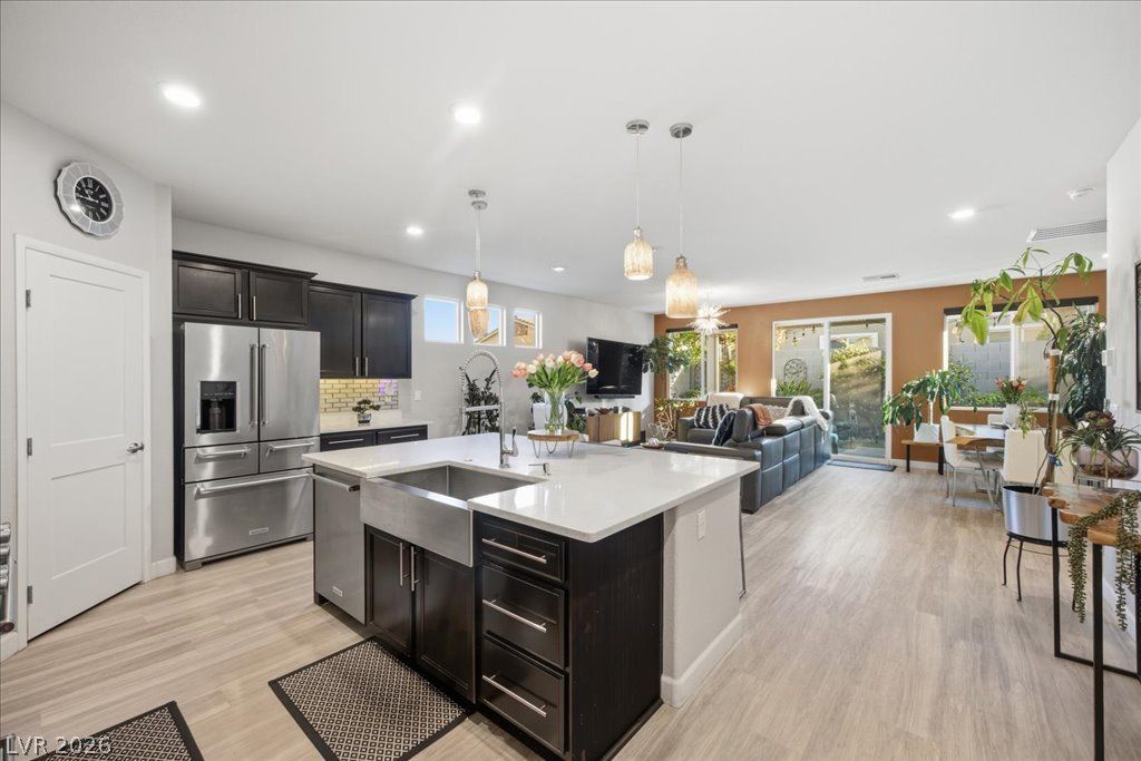 5917 Peridot Falls Avenue, Las Vegas, NV 89130 — photo 4