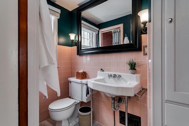 803 W PROSPECT AVENUE, Appleton, WI 54914