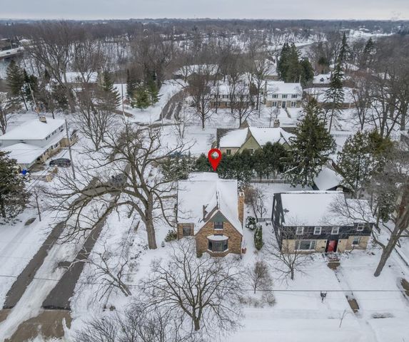 803 W PROSPECT AVENUE, Appleton, WI 54914