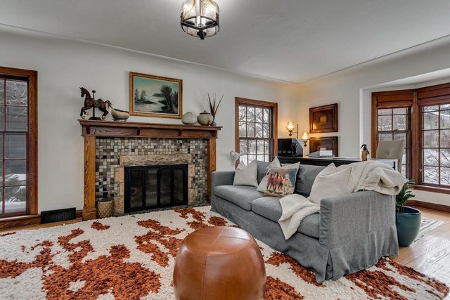 803 W PROSPECT AVENUE, Appleton, WI 54914