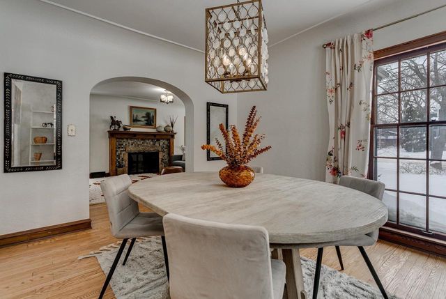 803 W PROSPECT AVENUE, Appleton, WI 54914