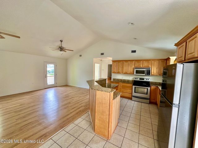 203 Pinewood Drive, Pass Christian, MS 39571