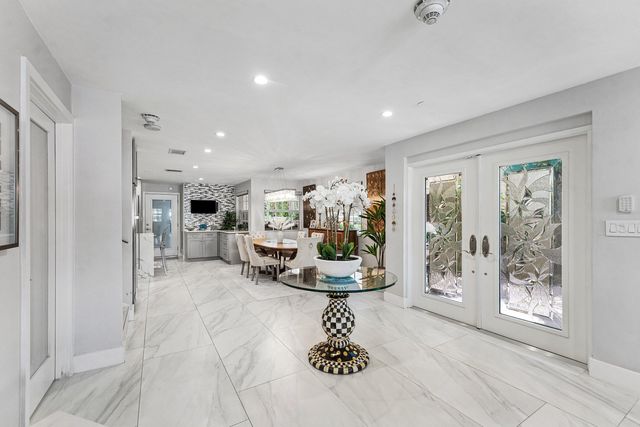 19 Hendricks Isle, Fort Lauderdale, FL 33301