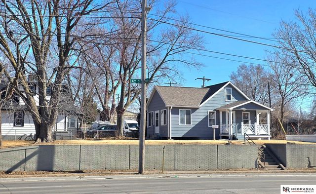 4359 S 42nd Street, Omaha, NE 68107