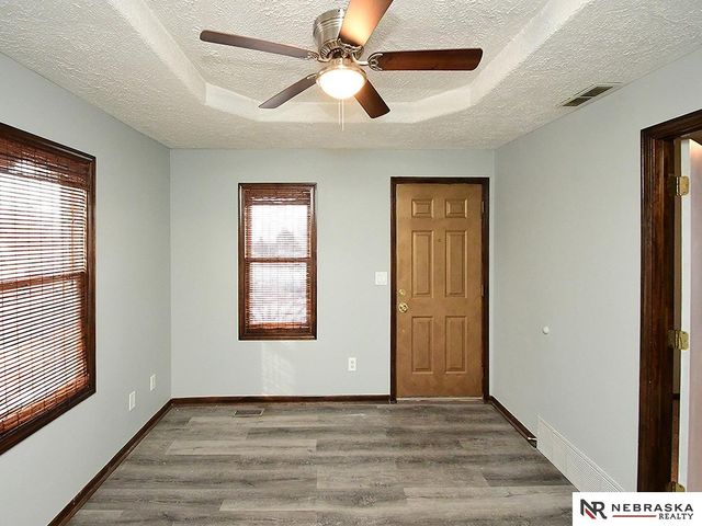 4359 S 42nd Street, Omaha, NE 68107