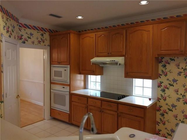 609 Sunningdale, Richardson, TX 75081