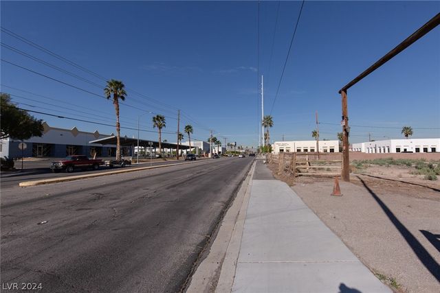 3842 East Patrick Lane, Las Vegas, NV 89120