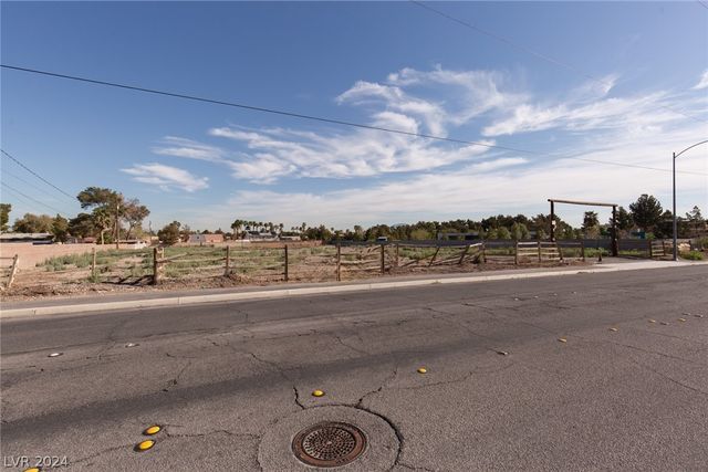 3842 East Patrick Lane, Las Vegas, NV 89120