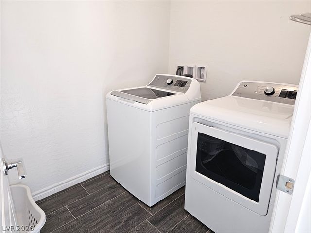 921 Mayfield Manor Lane, Las Vegas, NV 89138