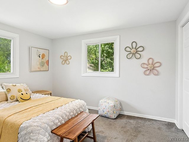 50 Carriage Park, West Seneca, NY 14224