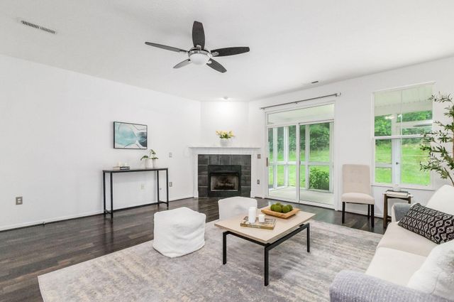 374 Westgreen Lane, Westerville, OH 43082