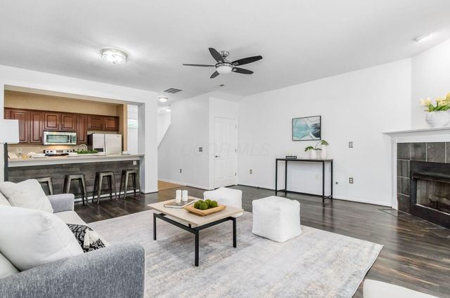 374 Westgreen Lane, Westerville, OH 43082