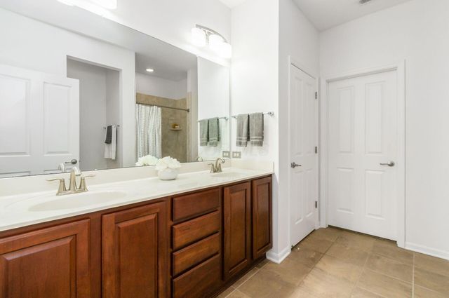 374 Westgreen Lane, Westerville, OH 43082