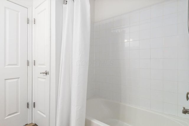 374 Westgreen Lane, Westerville, OH 43082