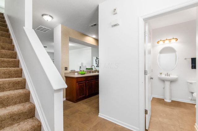 374 Westgreen Lane, Westerville, OH 43082