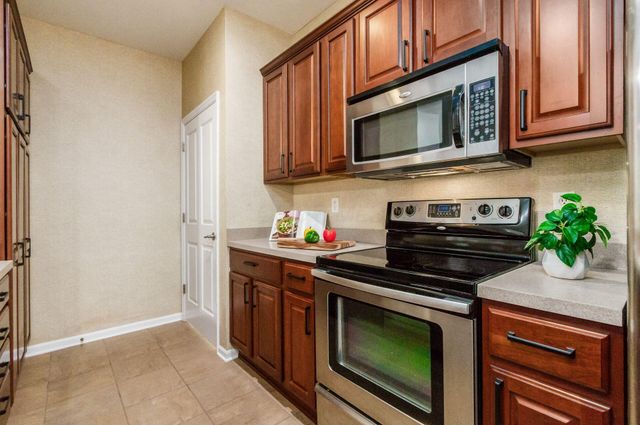 374 Westgreen Lane, Westerville, OH 43082