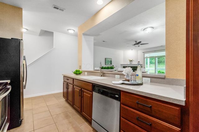 374 Westgreen Lane, Westerville, OH 43082