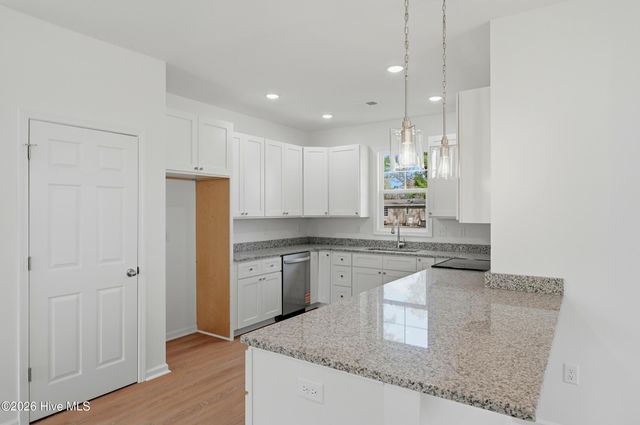 308 S Vann Street, Burgaw, NC 28425