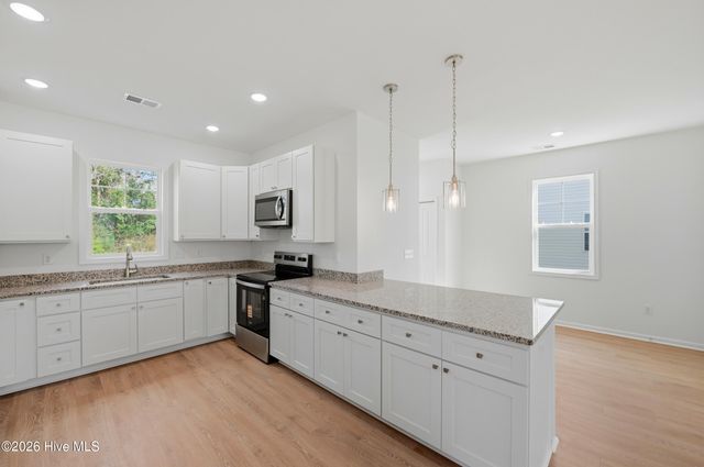 308 S Vann Street, Burgaw, NC 28425