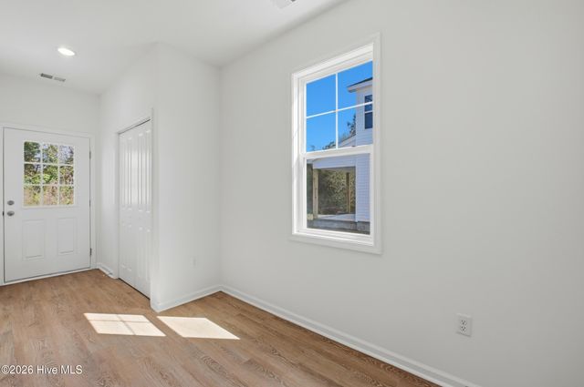 308 S Vann Street, Burgaw, NC 28425