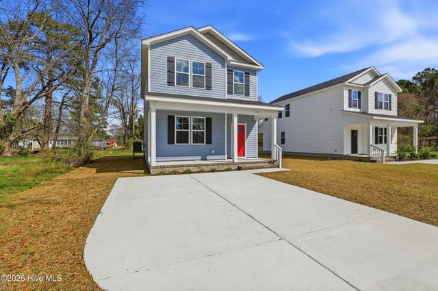 308 S Vann Street, Burgaw, NC 28425