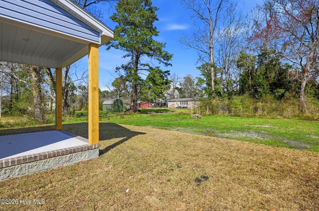 308 S Vann Street, Burgaw, NC 28425