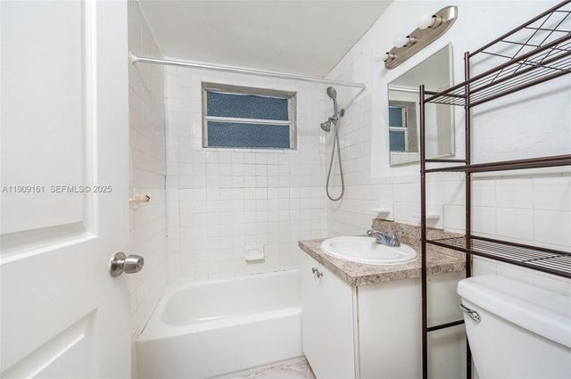10015 SW 170th Terrace, Miami, FL 33157