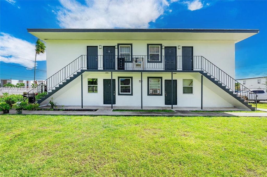 10015 SW 170th Terrace, Miami, FL 33157