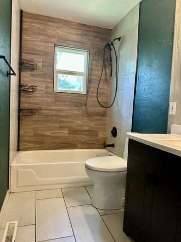 2926 E Lombard Street, Springfield, MO 65802