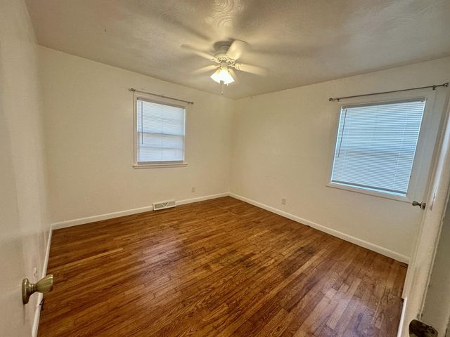 2926 E Lombard Street, Springfield, MO 65802