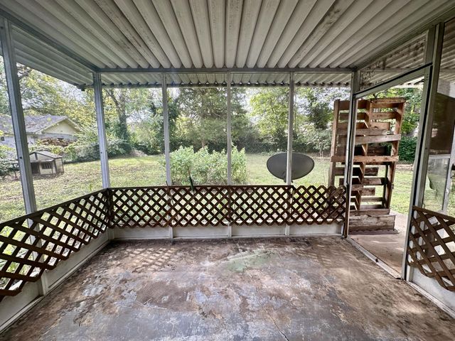 2926 E Lombard Street, Springfield, MO 65802