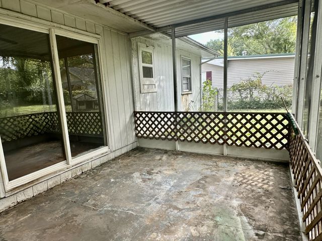 2926 E Lombard Street, Springfield, MO 65802