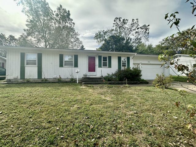 2926 E Lombard Street, Springfield, MO 65802