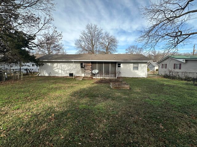 2926 E Lombard Street, Springfield, MO 65802