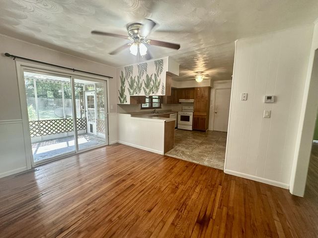 2926 E Lombard Street, Springfield, MO 65802